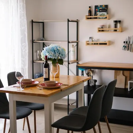 Apartment Sunny For 2 *
