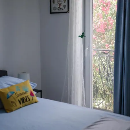 Sunny For 2 Apartment Murter