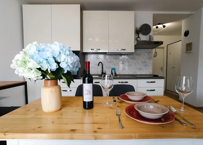 Sunny For 2 * Murter